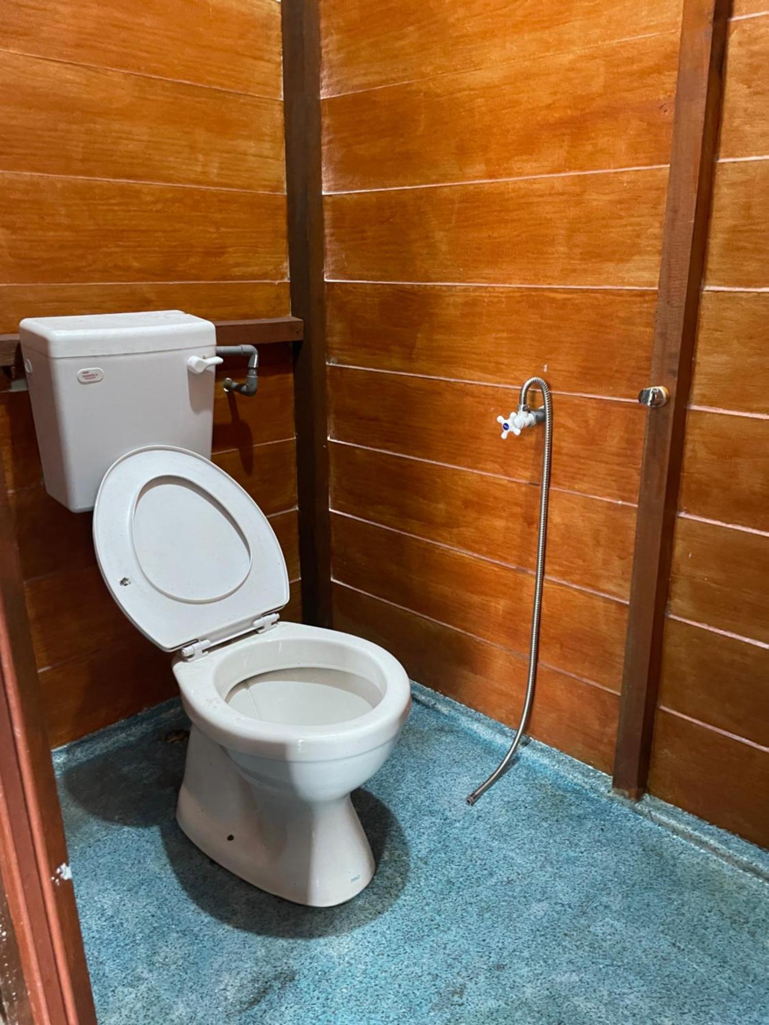 Qimmy Riverside Floating Cabin Kuala Terengganu Exterior foto